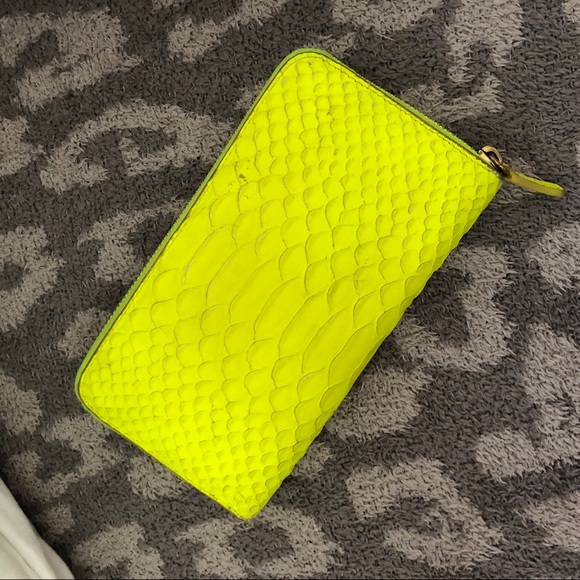 Neon Tory Burch wallet - Picture 2 of 4